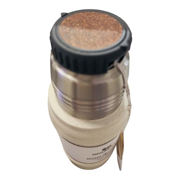 New in Box! Stanley Artisan Collection Signature Thermal Essentials 20 oz. - Picture 3 of 4